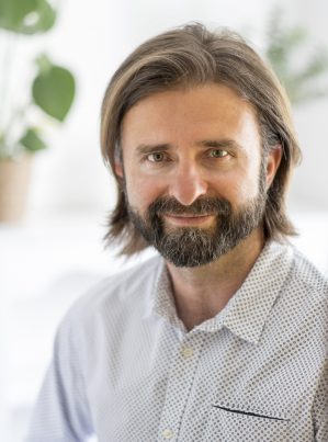 Portrait-of-Stamford-Counsellor-Andrew-Brackenbury